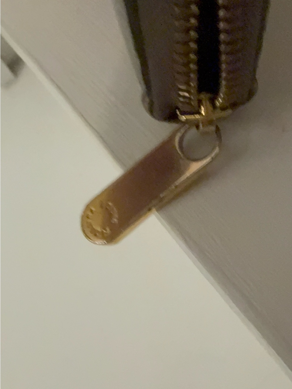 Louis Vuitton Vernis Zippy Wallet Vert Bronze Metallic Gold Monogram - Picture 7 of 15